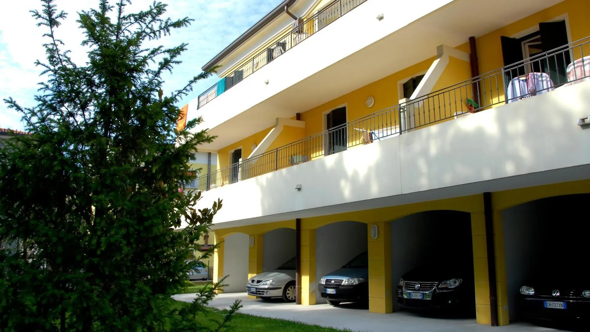 Apartment Ferienwohnung Coastal Escape Modern Flat With Wi-Fi Bibione