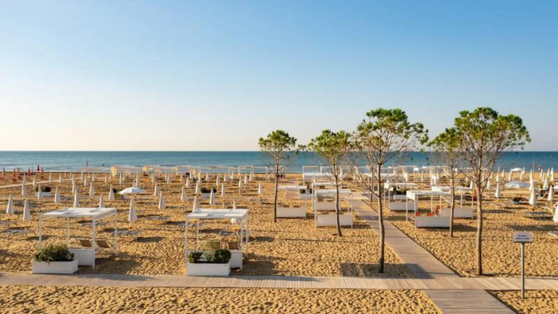 Ferienwohnung Coastal Escape Modern Flat With Wi-Fi Bibione